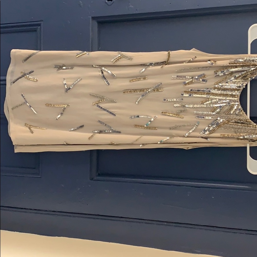 Alice + Olivia size 2 beaded cocktail dress